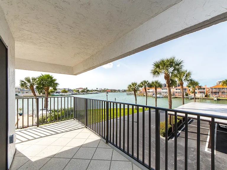 240 Sand Key Estates Dr #216 — Photo 8