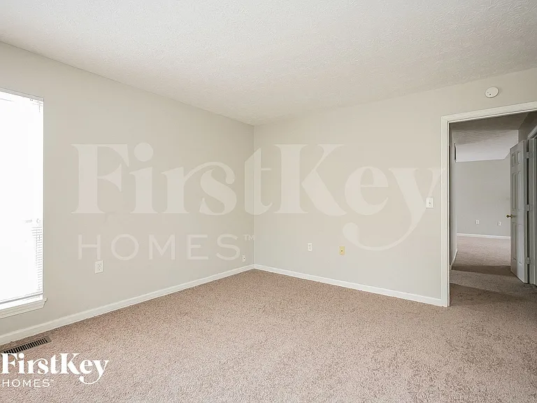 10225 Park Stream Dr — Photo 6