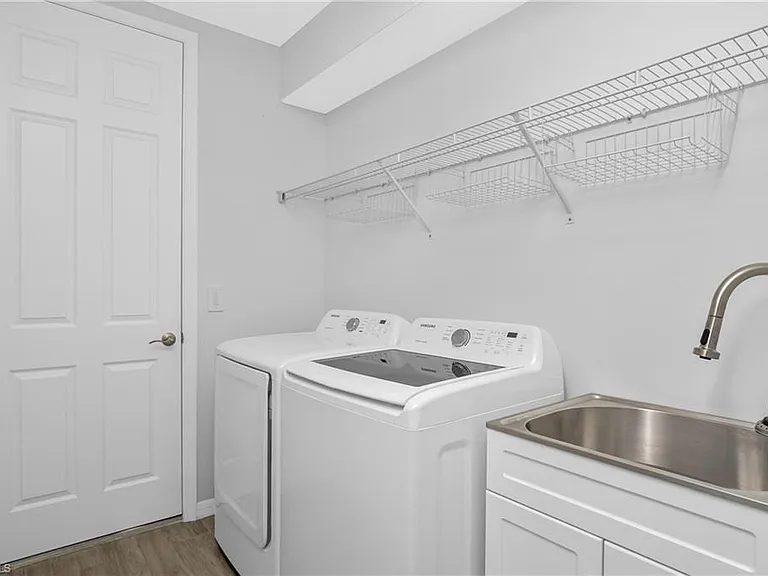 14559 Edgewater Cir — Photo 19