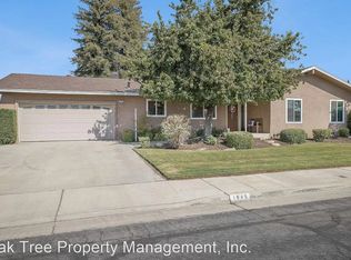1845 Dennis Ave, Clovis, CA 93611