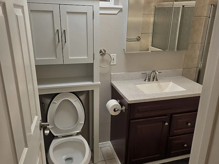 16943 NE 16th Pl — Photo 7