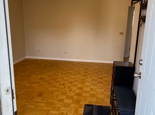 1509 Brown St #11E, Des Plaines, IL 60016