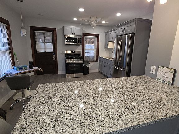 5th image of 340 Hicks Avenue