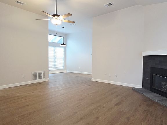 3rd image of 1321 Swiss Ct