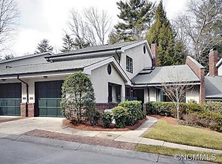8 Bourne Ln, Asheville, NC 28803