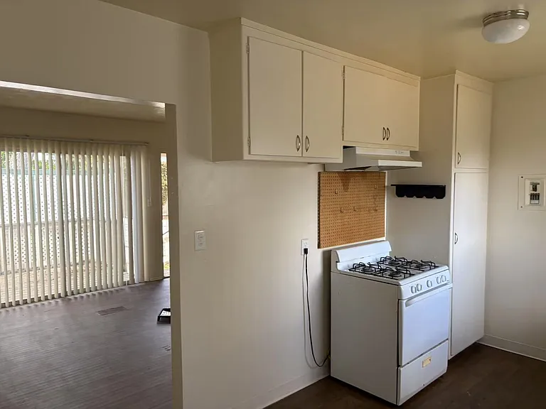12782 California St #J — Photo 3