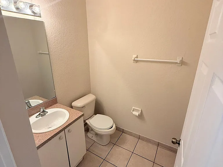 905 N Santa Catalina Cir #905 — Photo 6