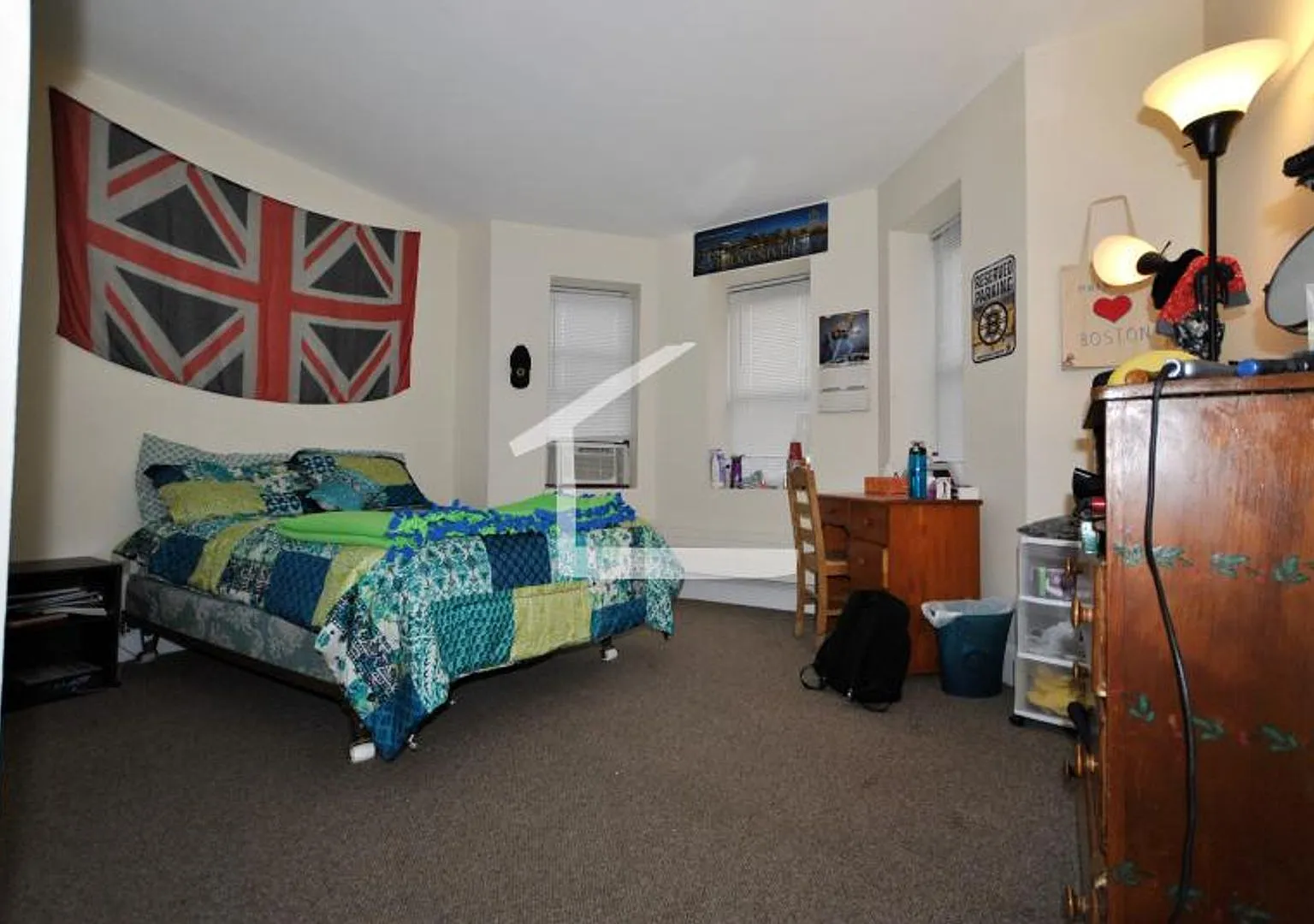 Fabulous Apt Near BU Campus! $500 Rebate Avail! Ht / HW Included! Laundry Available — Photo 4