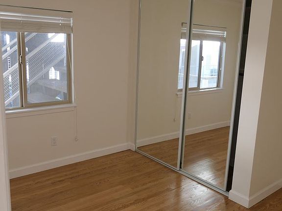 5th image of 566 Vallejo St #22