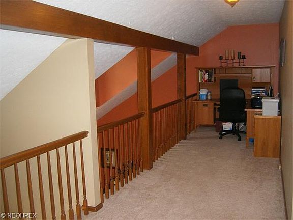 5th image of 8614 Oakridge Dr
