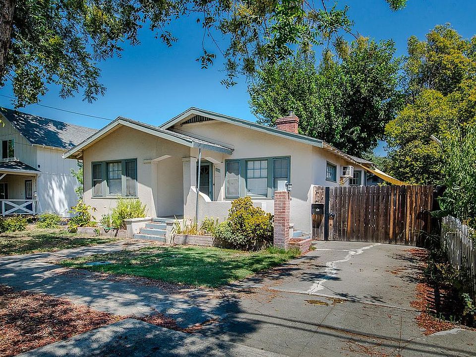 113 College St, Woodland, CA 95695 Zillow