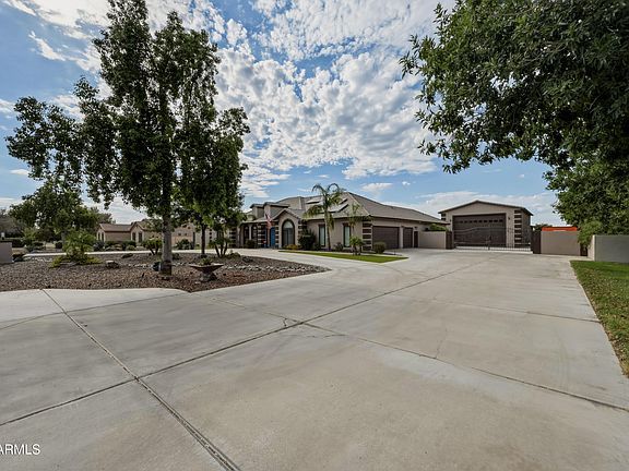 3rd image of 20922 E EXCELSIOR Avenue