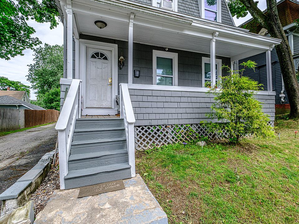 1st image of 124 Brackett Street