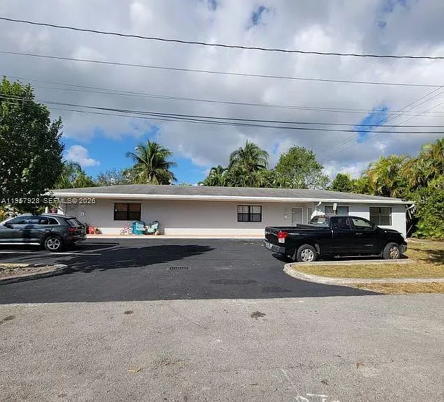 814 Finley Ct — Photo 8