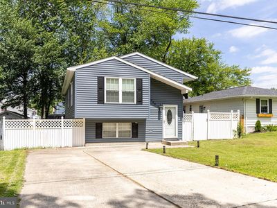 1088 Locust Dr, Pasadena, MD, 21122