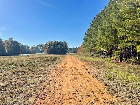 4th image of 560 Jones River Rd