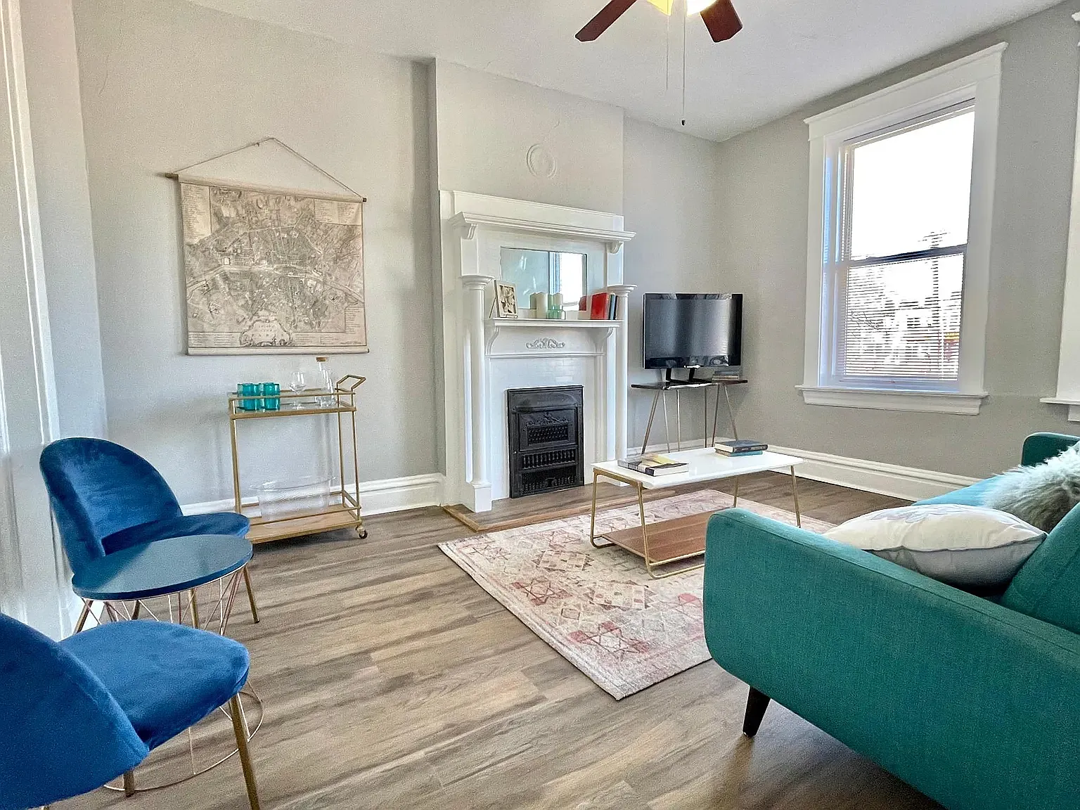 2 bed, 750 sqft, $1,150 — Photo 2