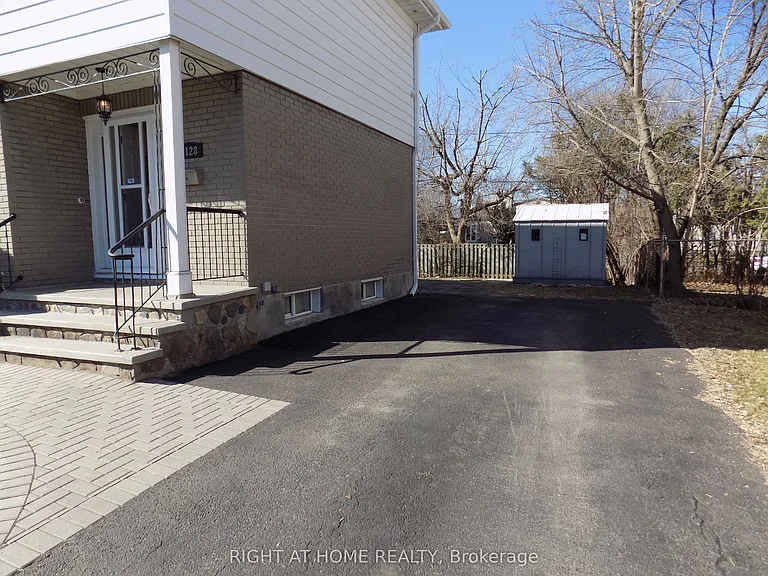 1128 Checkers Rd — Photo 2