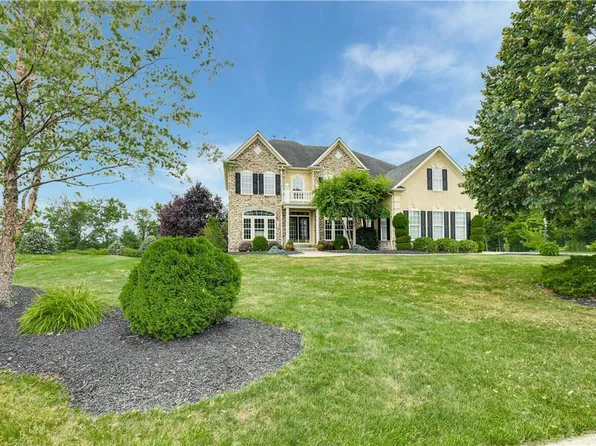 2328 Blackledge Dr, Quakertown, PA 18951