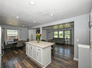 6037 S 22nd St, Milwaukee, WI 53221