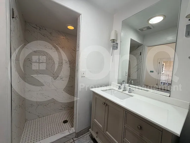 2926 E Waverly St — Photo 7