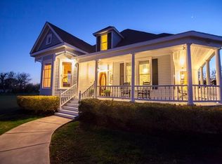 605 N Main St, Hutto, TX 78634