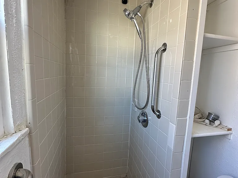 215 N Orchard Ave #5 — Photo 11