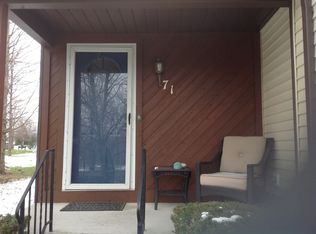 71 Westwood Rd, Lancaster, NY 14086