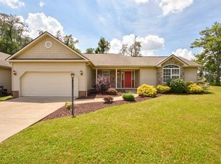 4302 Crescent Ridge Dr NW, Canton, OH 44718