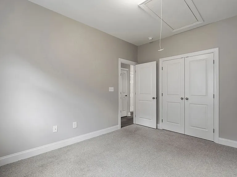 573 Circle Dr — Photo 24