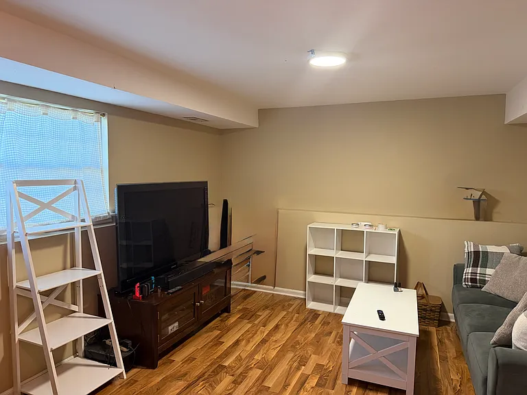301 Cherrywood Ct — Photo 13