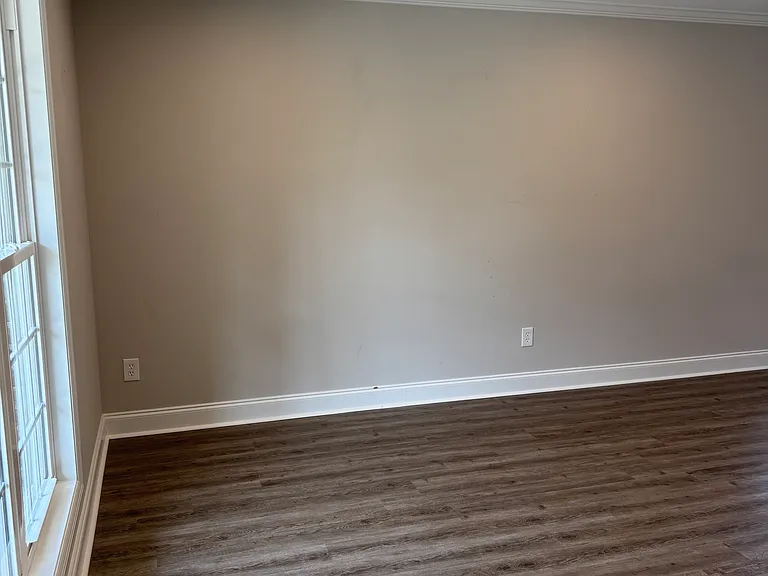 16494 Blackburn Ln — Photo 3