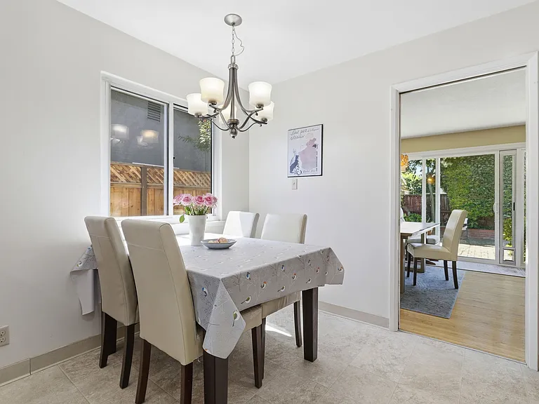 872 W Knickerbocker Dr — Photo 17