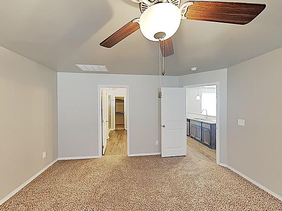5th image of 12117 Stockdale Pl