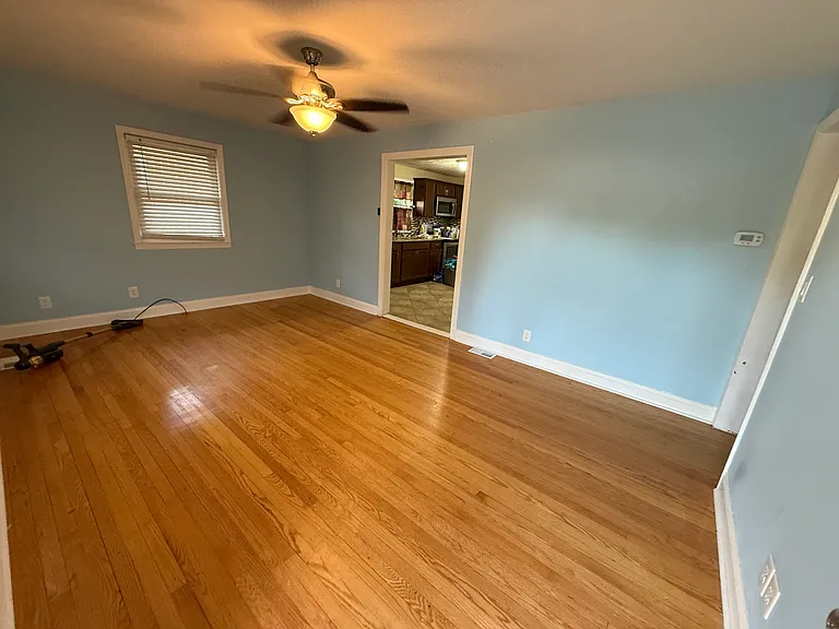 121 Hopkins St — Photo 11