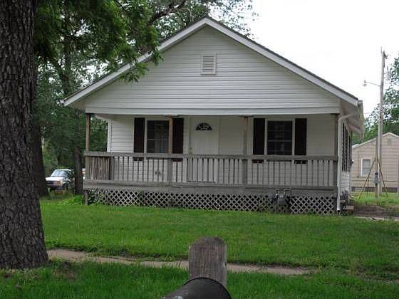 1st image of 1306 Gypsum Ave