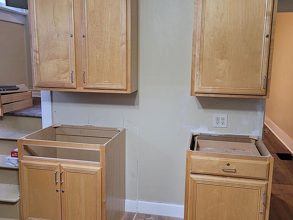 4th image of 43 Gunckel Ave