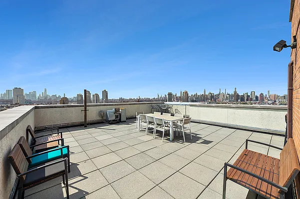 Sold by Compass | media 15