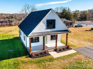 200 N Center St, Hildebran, NC 28637