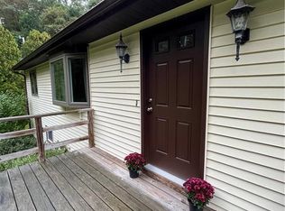 12 Beckwith Ln, Haddam, CT 06438