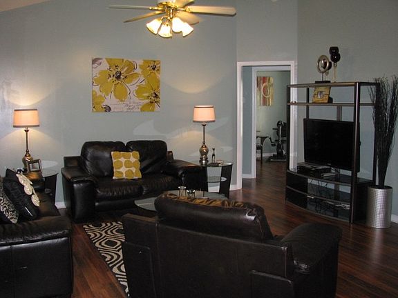 4th image of 108 Sheila Dr
