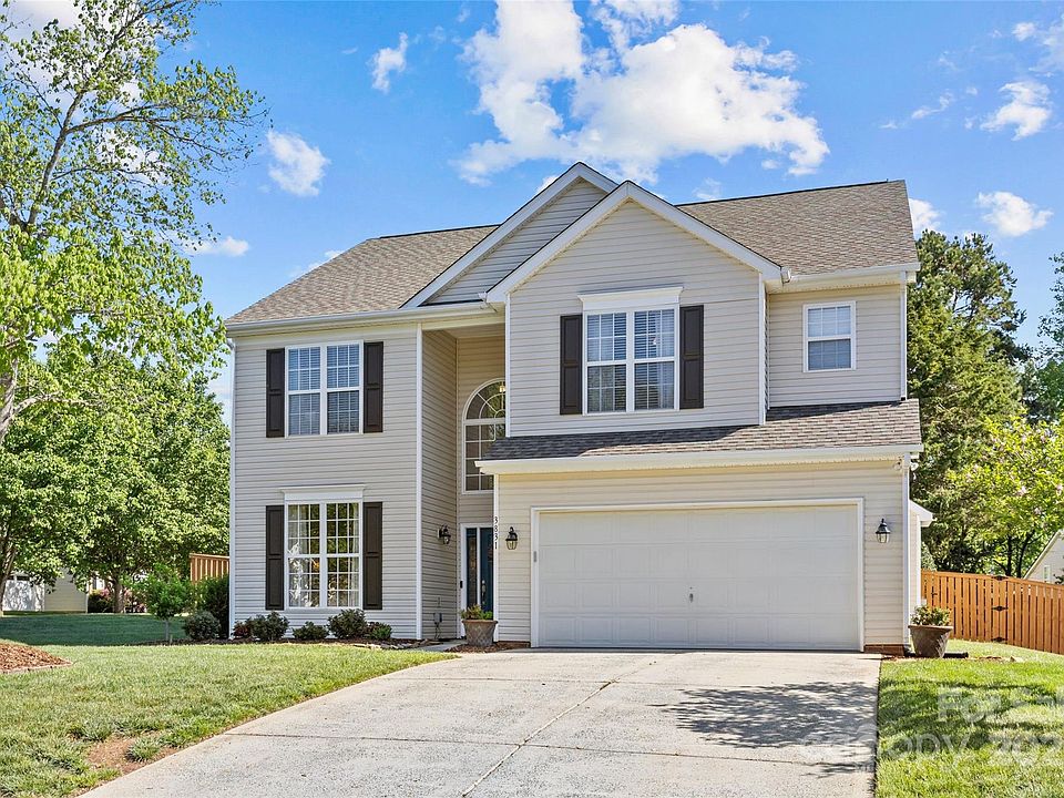 1st image of 3831 Robeson Creek Dr