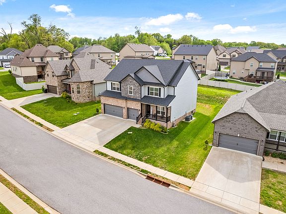 3rd image of 1170 Terraceside Cir