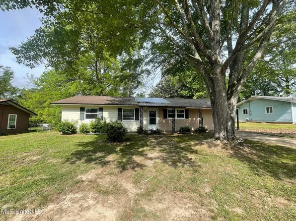 331 Queen Marie Ln, Jackson, MS 39209