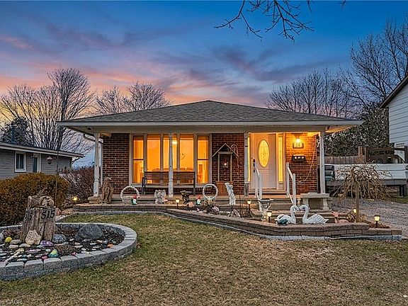 2nd image of 515 Strasburg Rd