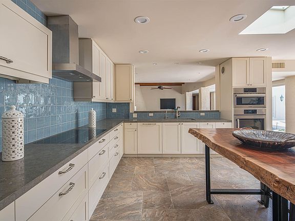 3rd image of 8038 N 73rd Pl