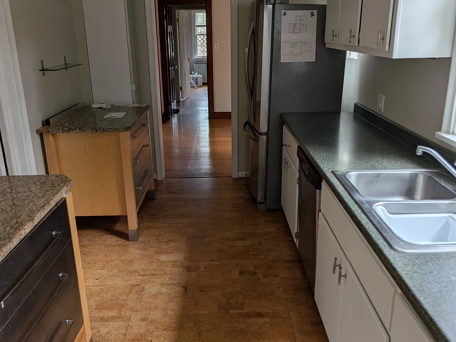 4 bed, 2.0 bath, 2300 sqft, $3,350 — Photo 4
