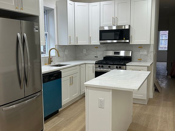 3rd image of 2214 S 17th St Floor 2