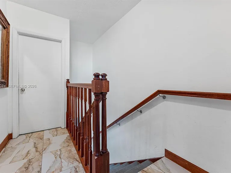 314 NE 142nd St #16C — Photo 11