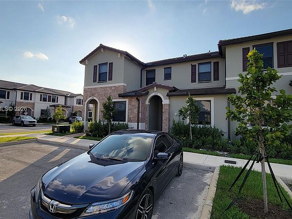 4th image of 11418 W 34th Ct